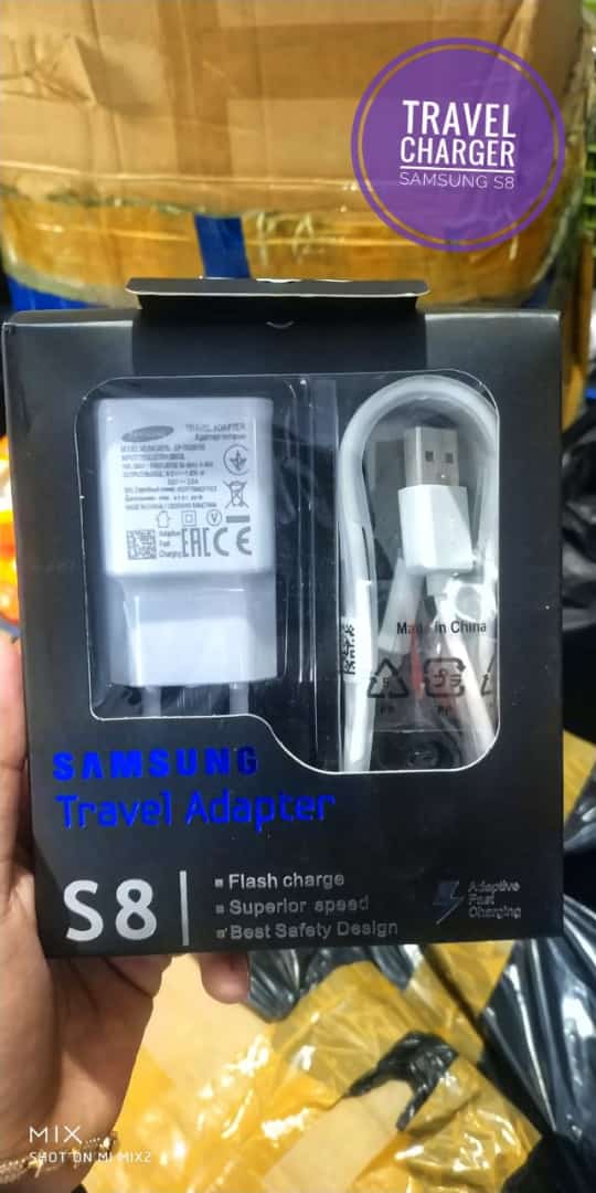 TRAVEL CHARGER SAMSUNG S8 PACK HITAM 1A