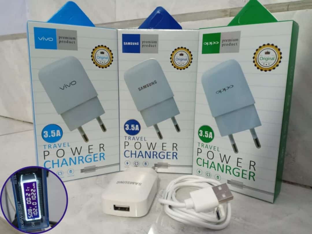TRAVEL CHARGER BRAND 3.5A